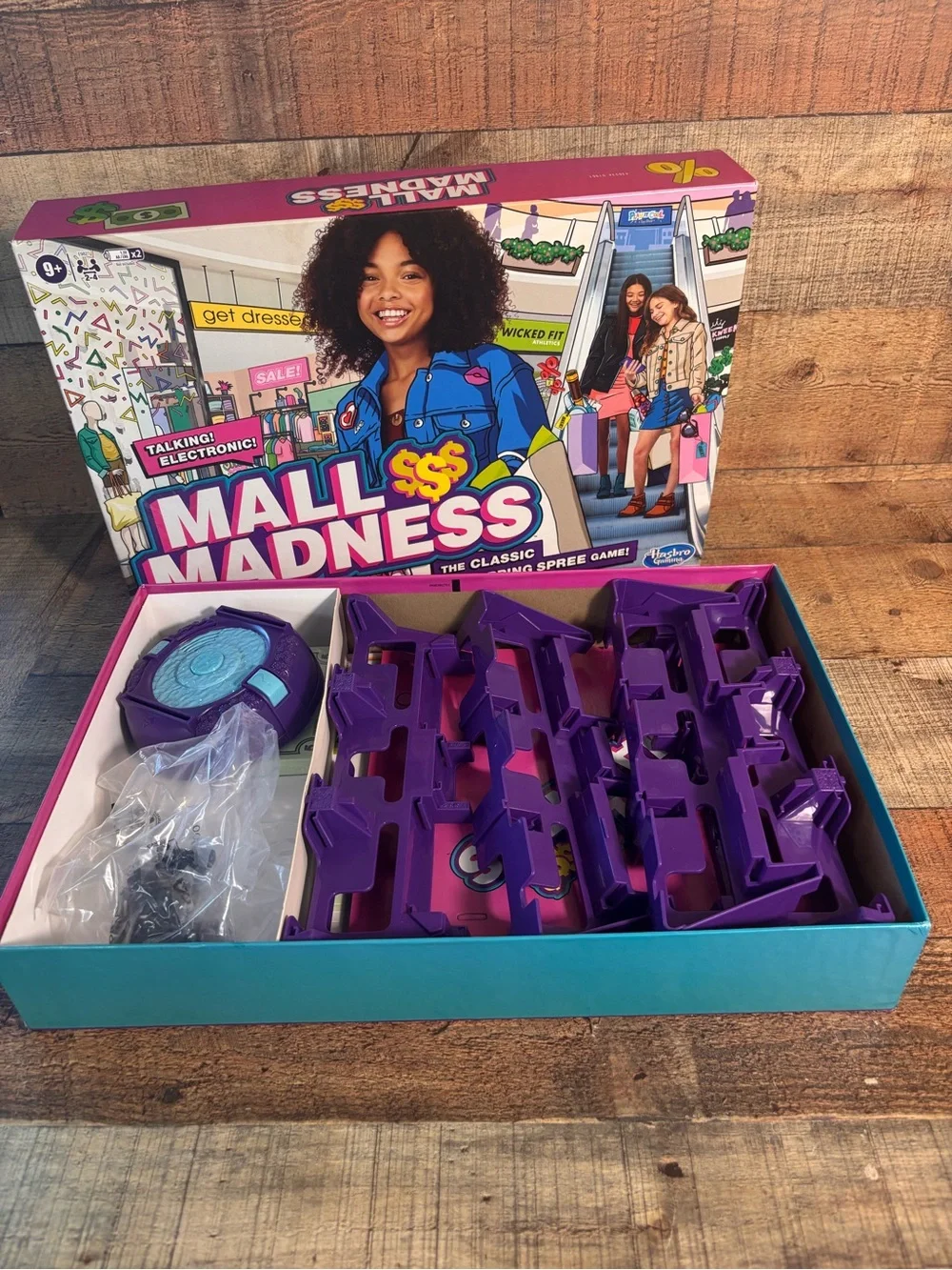 Mall Madness Electronic Shopping Spree Board Game Hasbro 2020 - New, Open Box